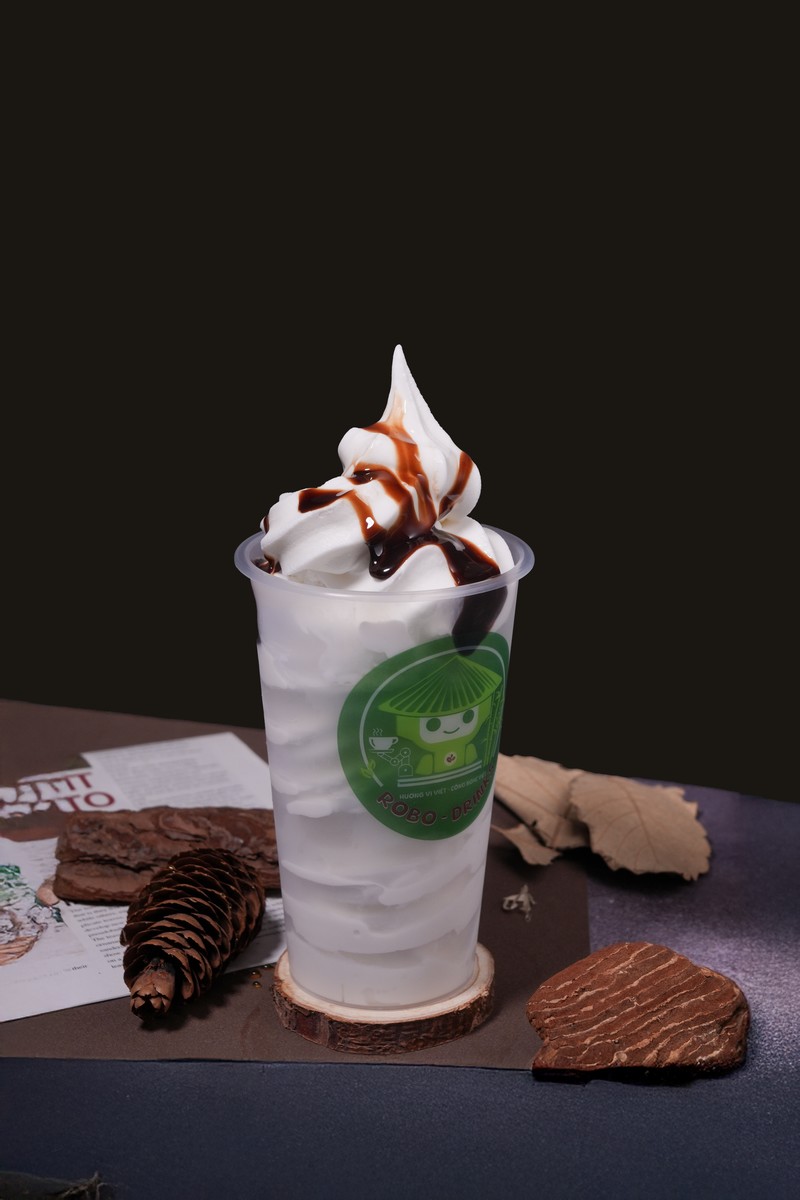 Kem tươi phủ chocolate